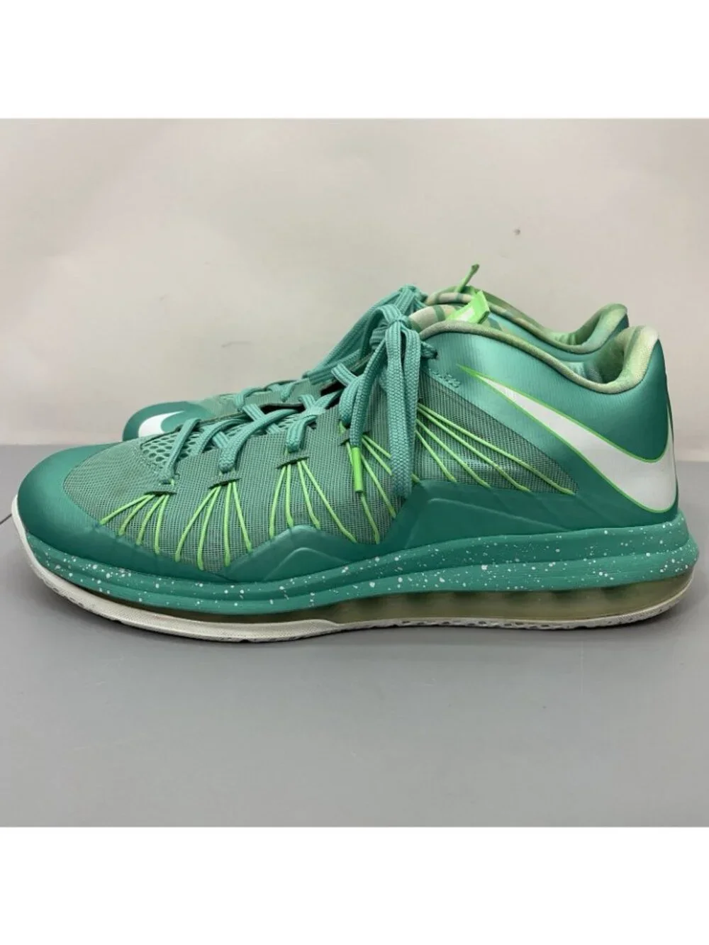 Nike Air Max LeBron 10 Low‎ Easter Sneakers Shoes Basketball Green Mens 11.5